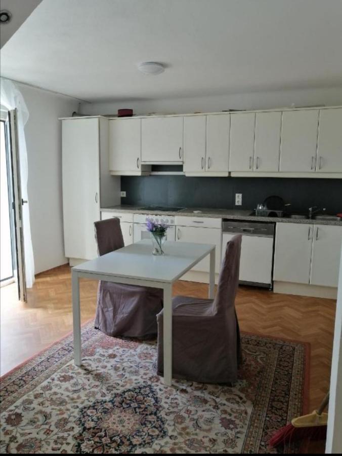 Apartgraz Eksteriør bilde
